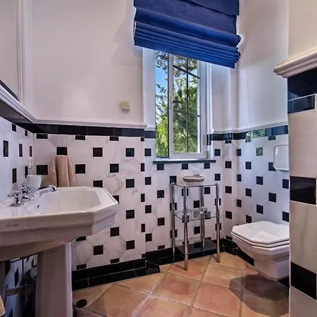 Villa Sleeps 8 With Pool Air Con And Wifi Quinta do Lago