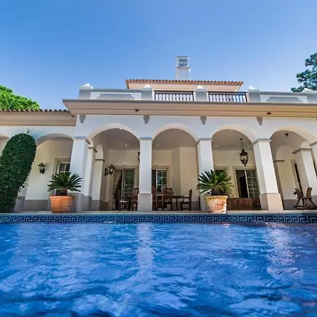 Sleeps 8 With Pool Air Con And Wifi Villa *