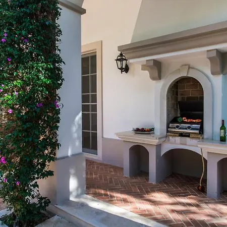 Sleeps 8 With Pool Air Con And Wifi Quinta do Lago