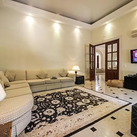 Sleeps 8 With Pool Air Con And Wifi Villa Quinta do Lago